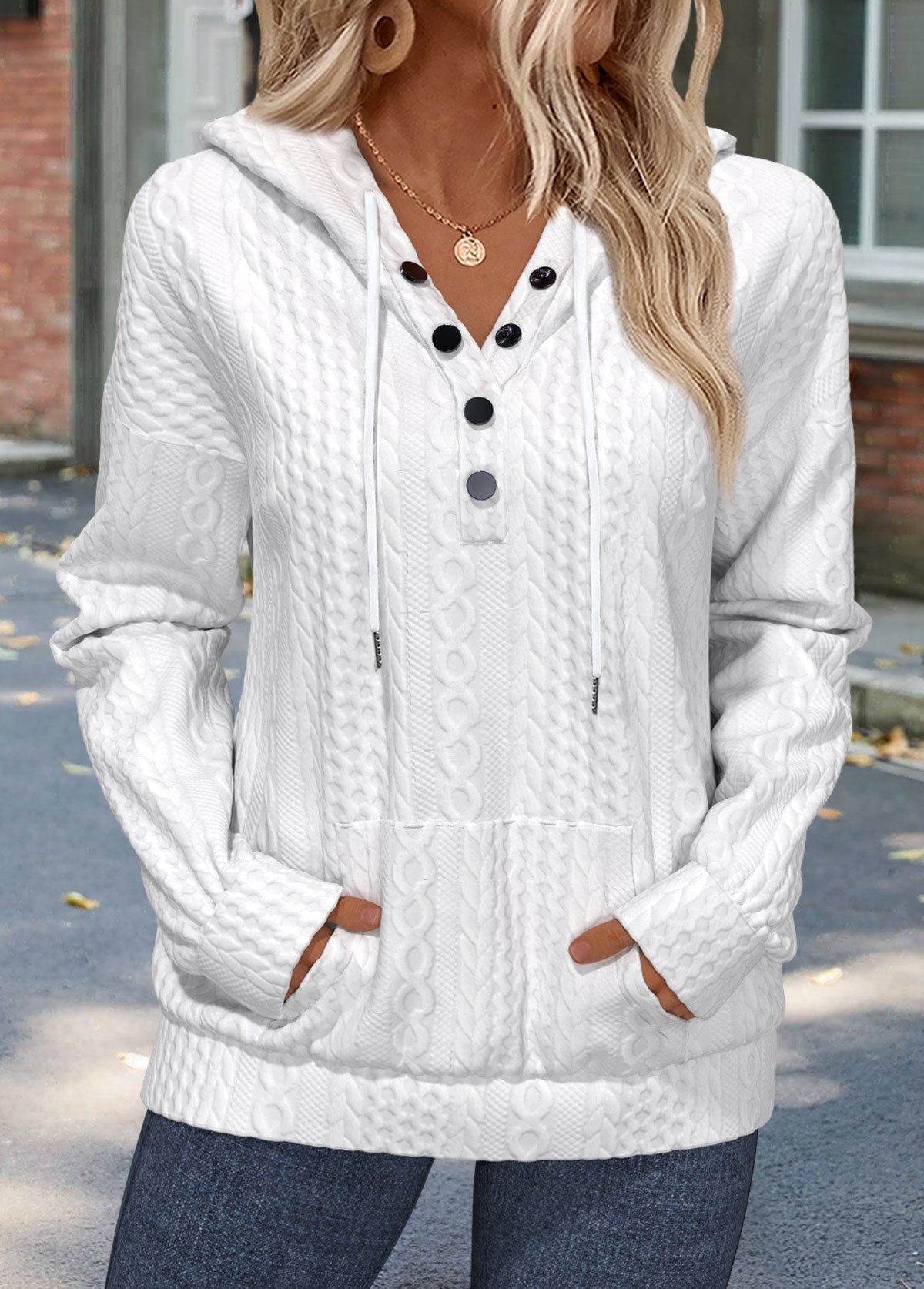 Biała Casual Bluza z Kieszenią Kangurką