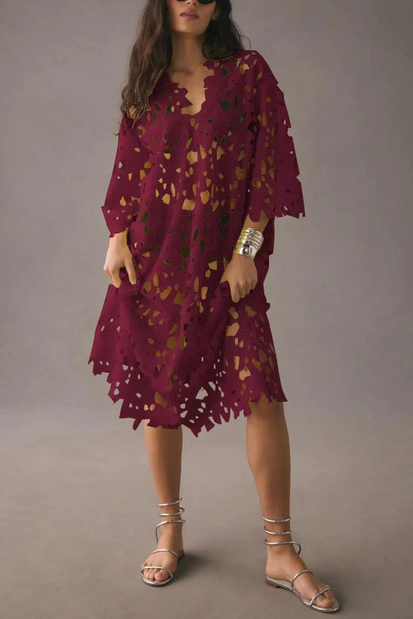 Koronkowa sukienka plażowa w kwiaty – Styl boho chic