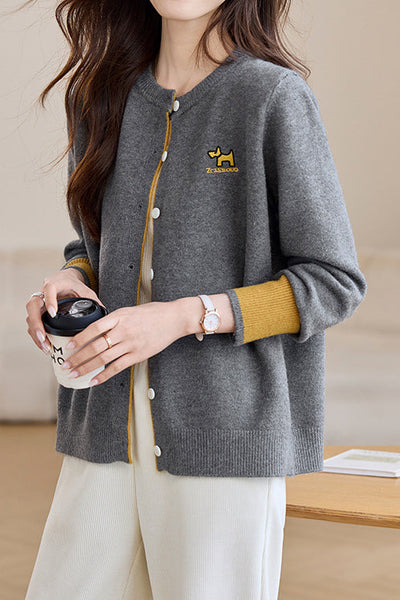 Casualowy Sweter na Guziki z Haftem