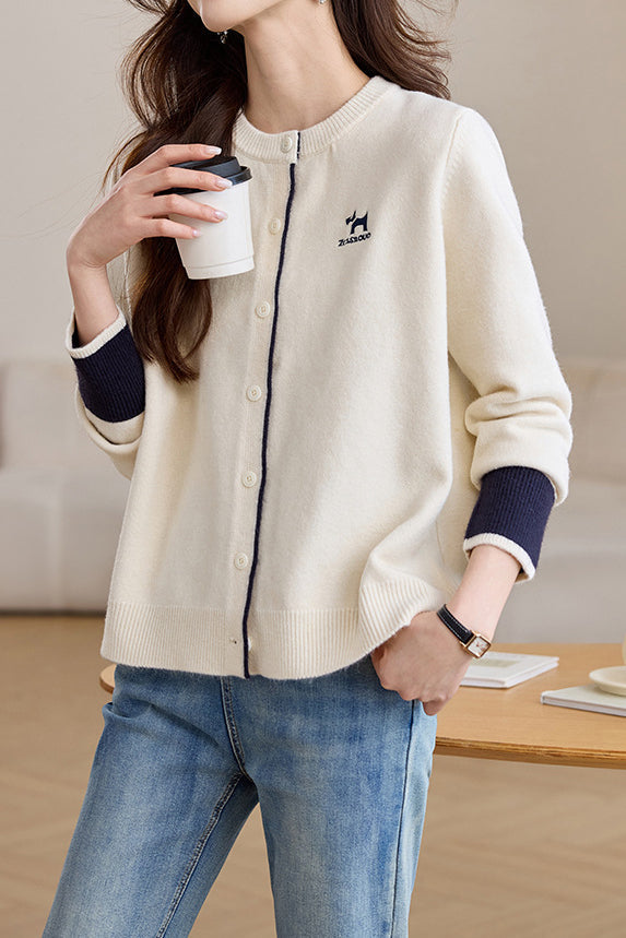 Casualowy Sweter na Guziki z Haftem