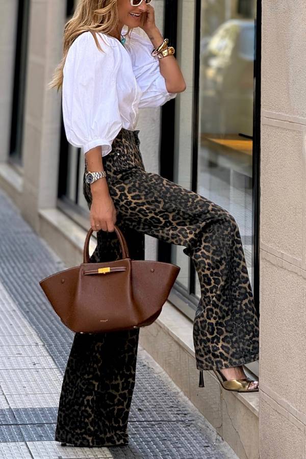 Dżinsy z Wysokim Stanem w Motyw Leopardzi dla Kobiet – Styl Chic i Komfort