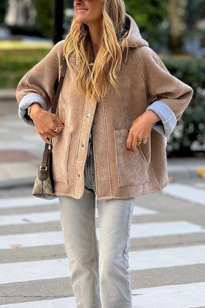 Kurtka Kaki Oversize z Kapturem – Styl Casual i Chic